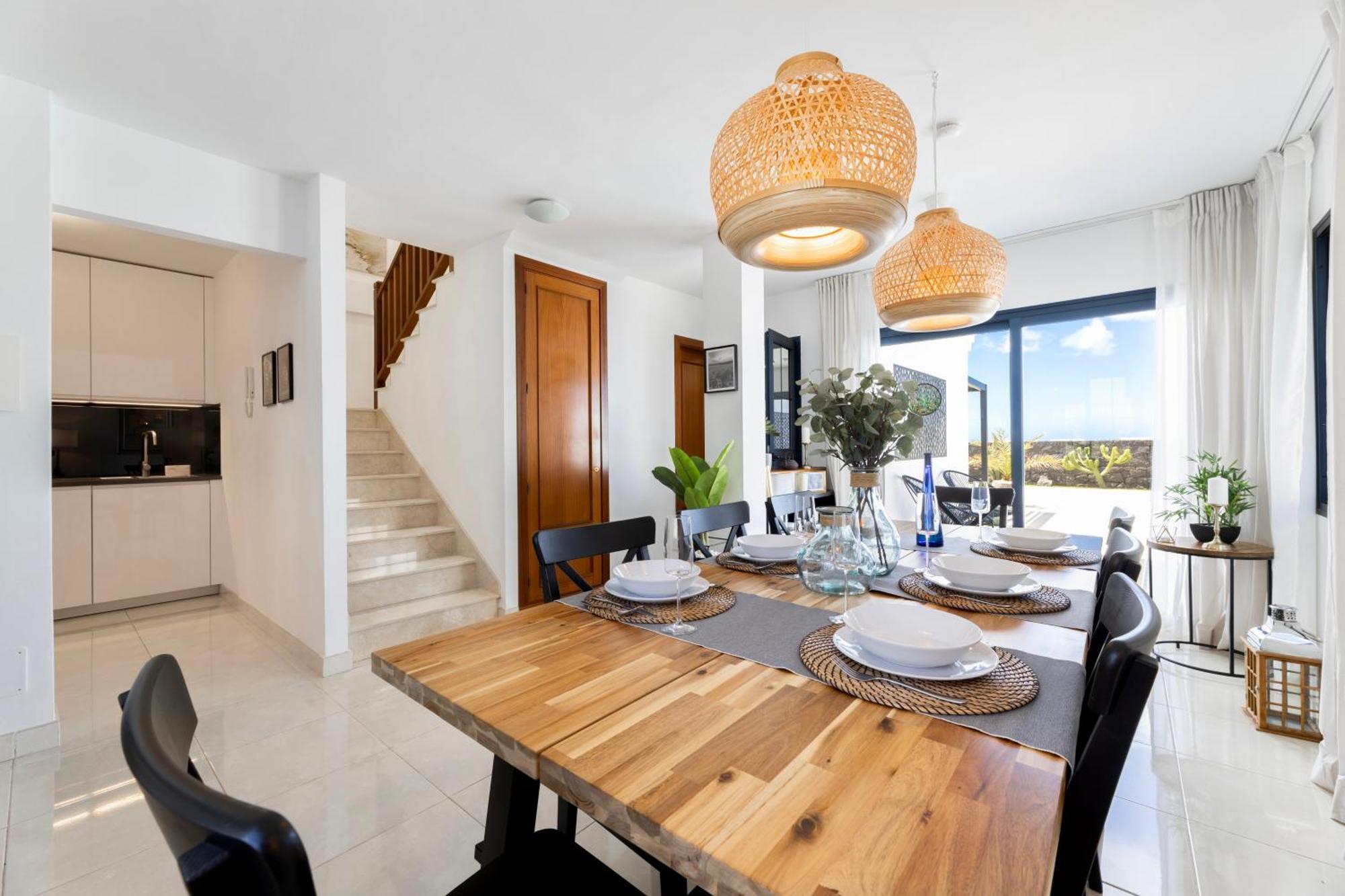 Villa Playa Blanca - Heated Pool, Aircon Luaran gambar